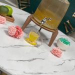 کلمن شیشه ای ۵ لیتری پایه چوبی مدل شامپاینی